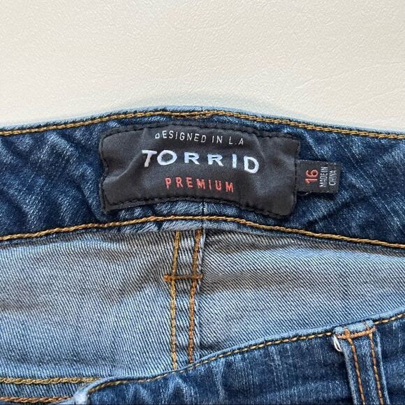 Torrid | High Rise Raw Hem Boyfriend Denim Jeans - Picture 3 of 7